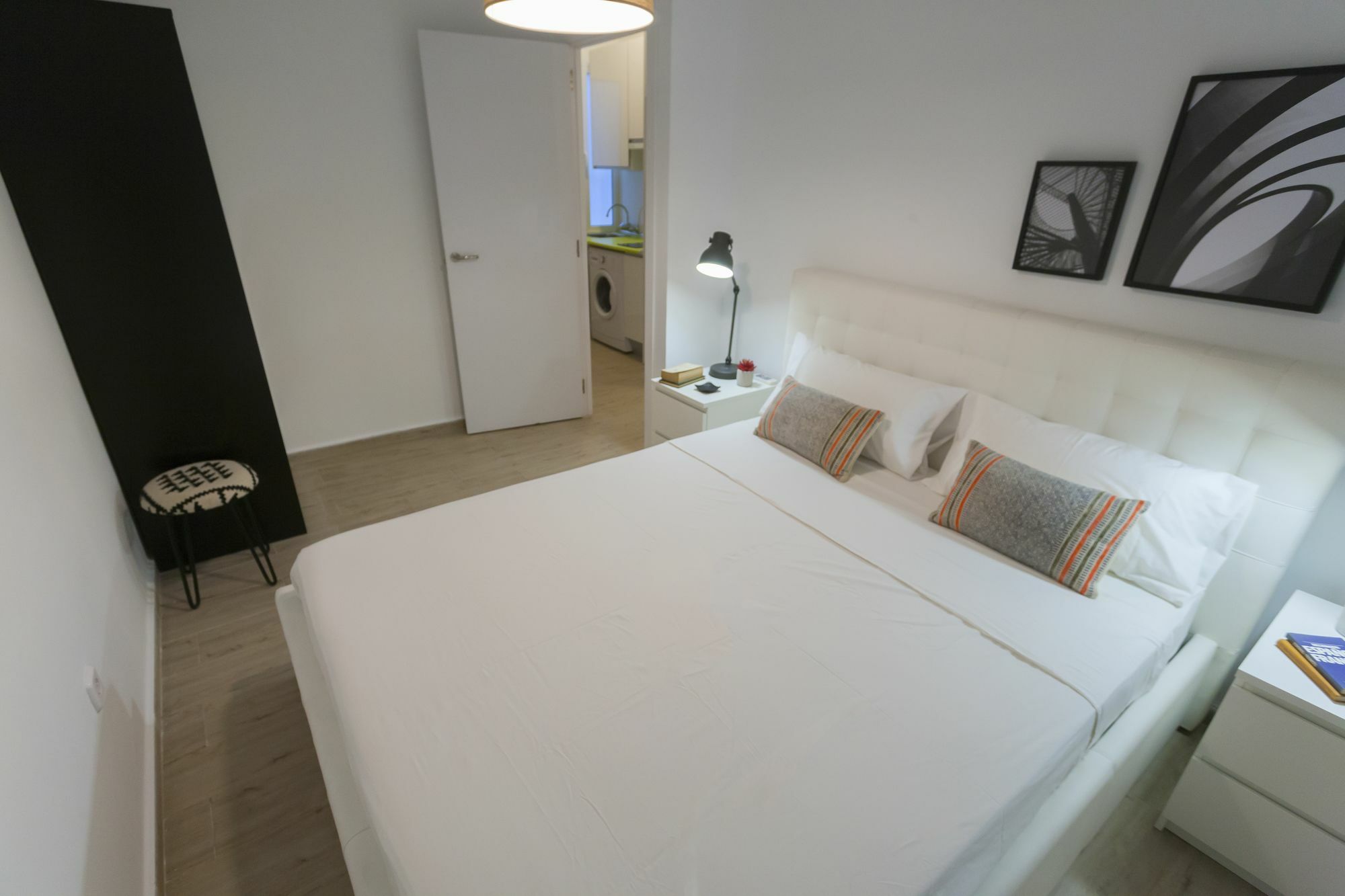 Dobo Rooms Ronda De Segovia Madrid Exteriér fotografie